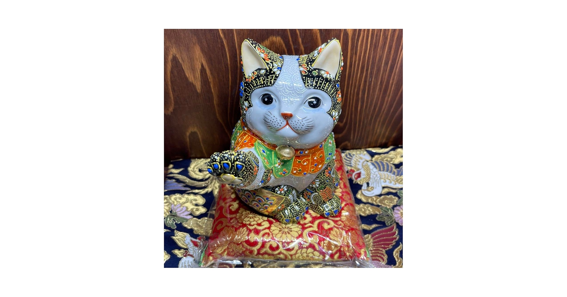まみ◆限定品【願いが叶う】九谷焼 招き猫 右手 かえで まみ◇限定品【願いが叶う】九谷焼 招き猫 右手 かえで